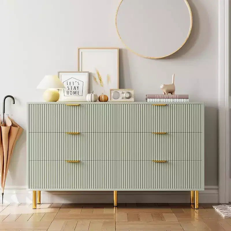 Comò a 6 cassetti con maniglie dorate, disponibile nei colori nero, verde grigio opaco e bianco/legno