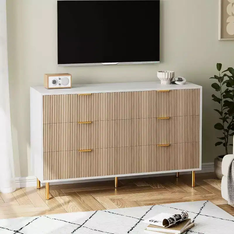 Comò a 6 cassetti con maniglie dorate, disponibile nei colori nero, verde grigio opaco e bianco/legno