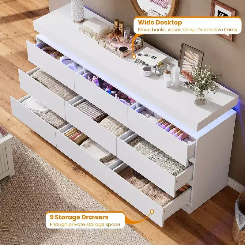 Comò moderno a 9 cassetti da 160 cm con luci a LED e stazione di ricarica – Nero/Bianco, per adulti