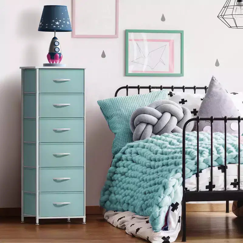 Comodino stretto a 6 cassetti con telaio in acciaio, piano in legno e contenitori in tessuto – Disponibile in vari colori