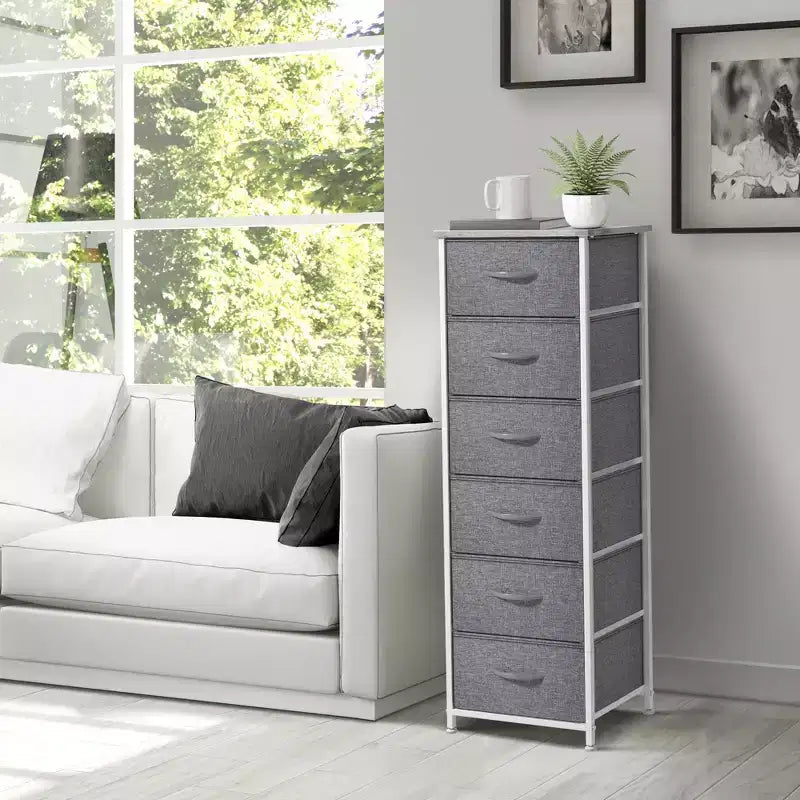 Comodino stretto a 6 cassetti con telaio in acciaio, piano in legno e contenitori in tessuto – Disponibile in vari colori