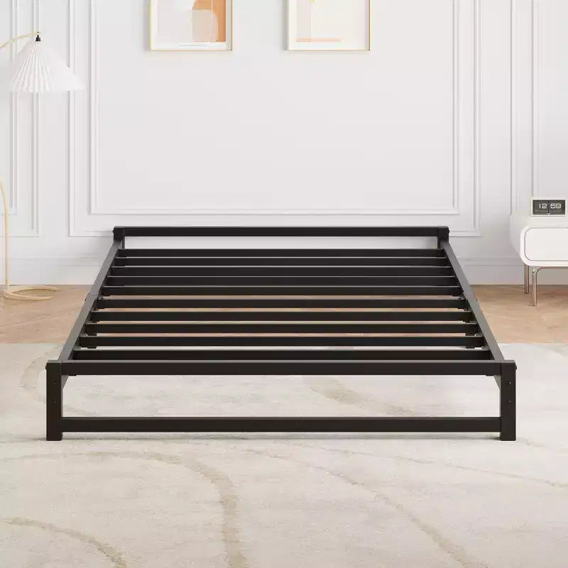 Struttura letto a piattaforma in metallo, doghe in acciaio resistenti, nessun box-spring richiesto, facile montaggio, nero